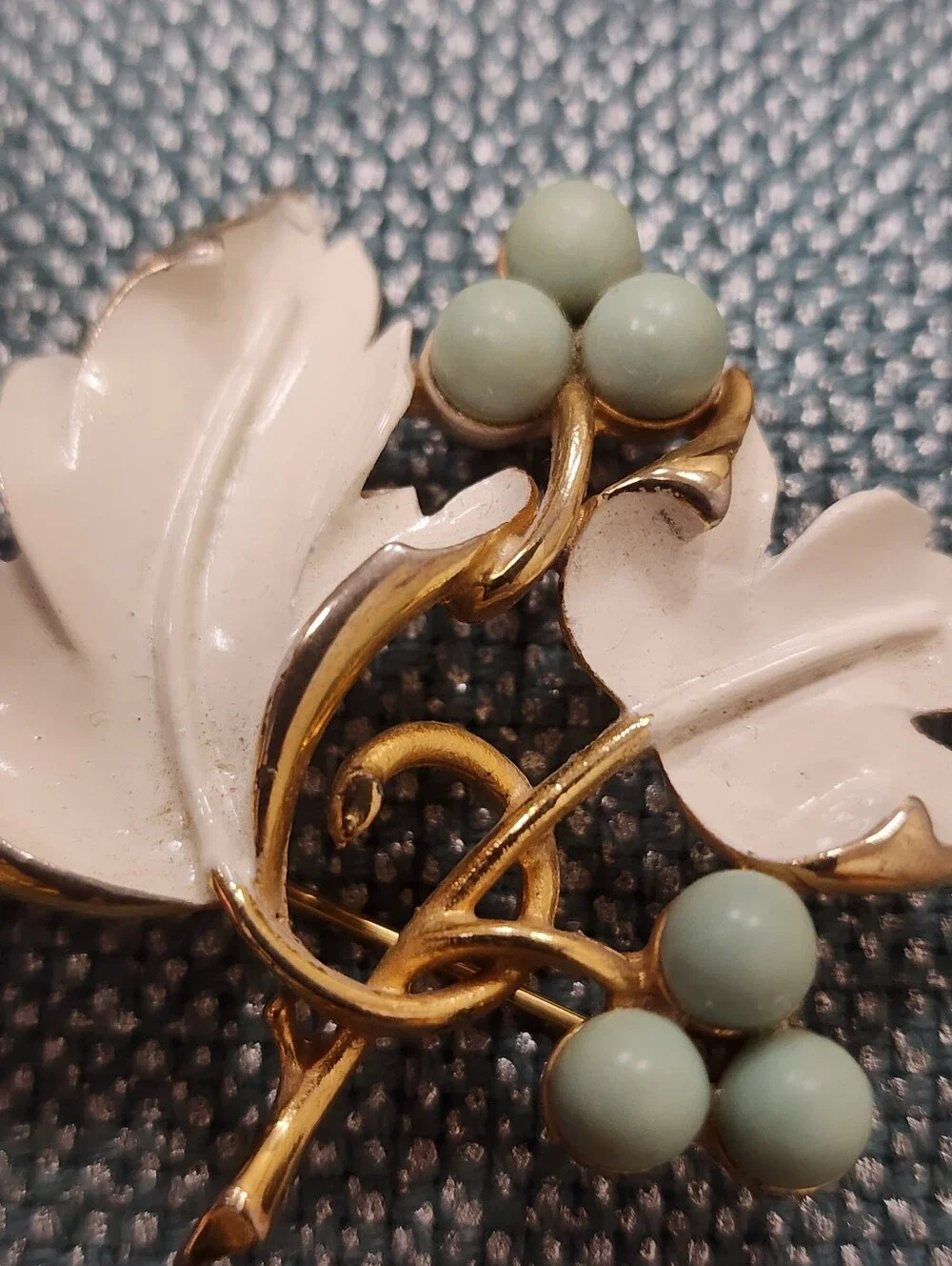 Vintage Signed Sarah Coventry Placid Beauty Brooch